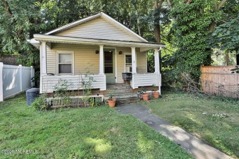 82 Linden Place Red Bank NJ 07701