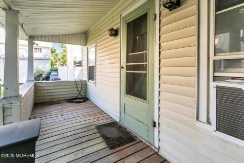 82 Linden Place Red Bank NJ 07701