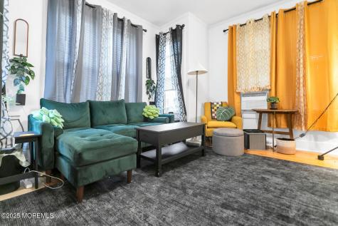 82 Linden Place Red Bank NJ 07701