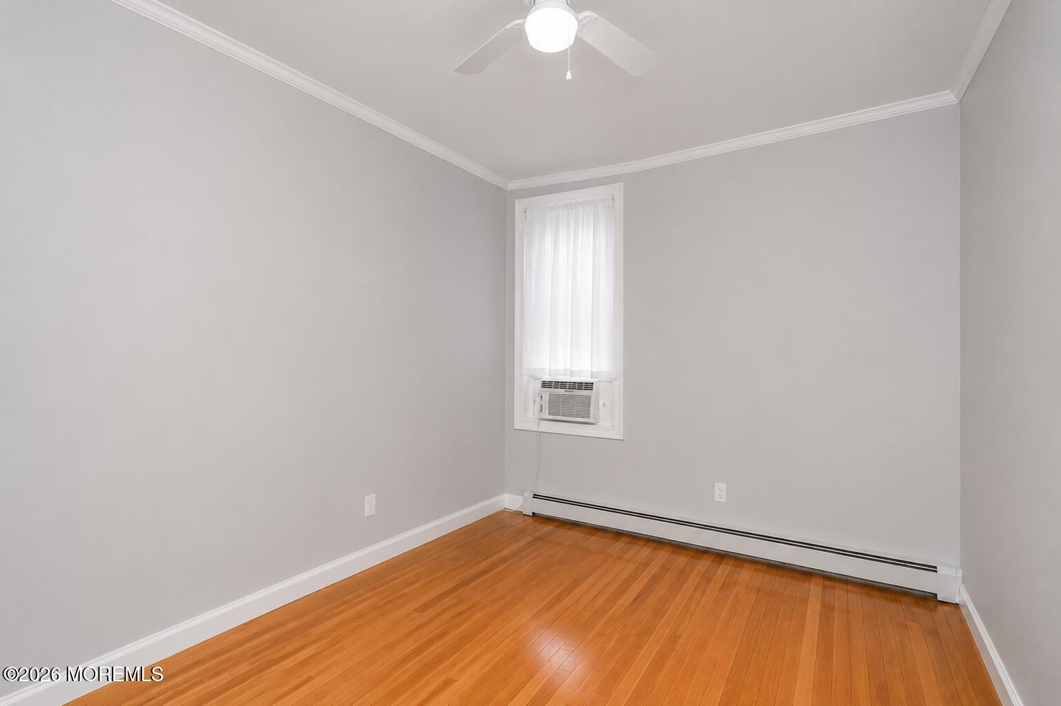21 Gladstone Avenue Newark NJ 07106