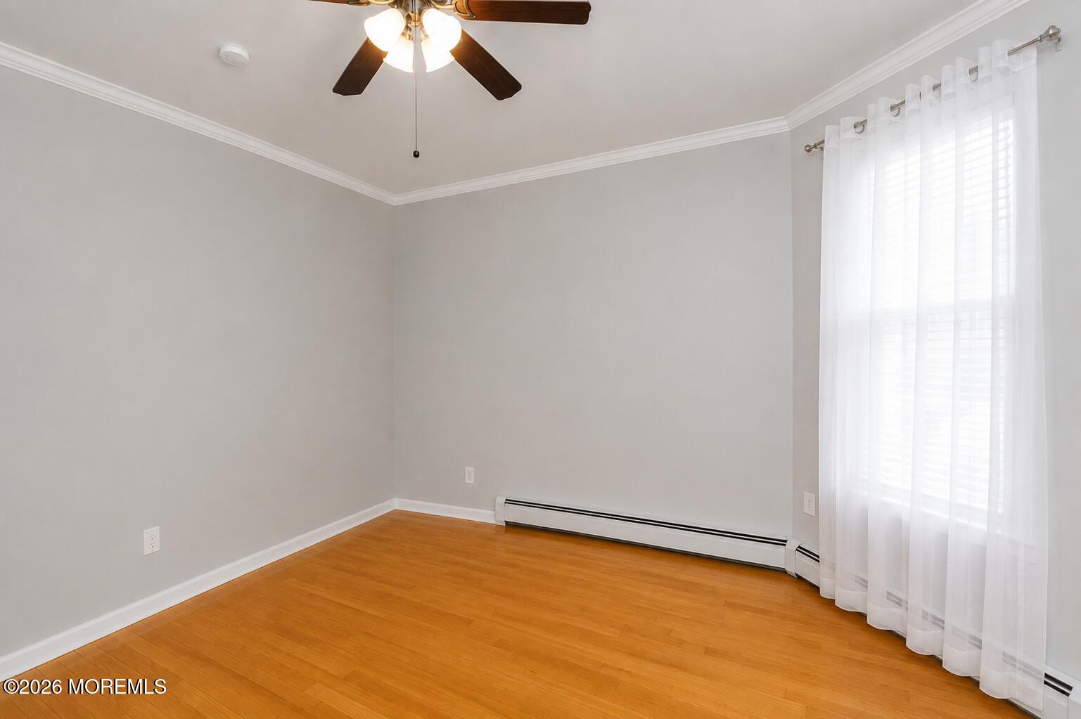 21 Gladstone Avenue Newark NJ 07106