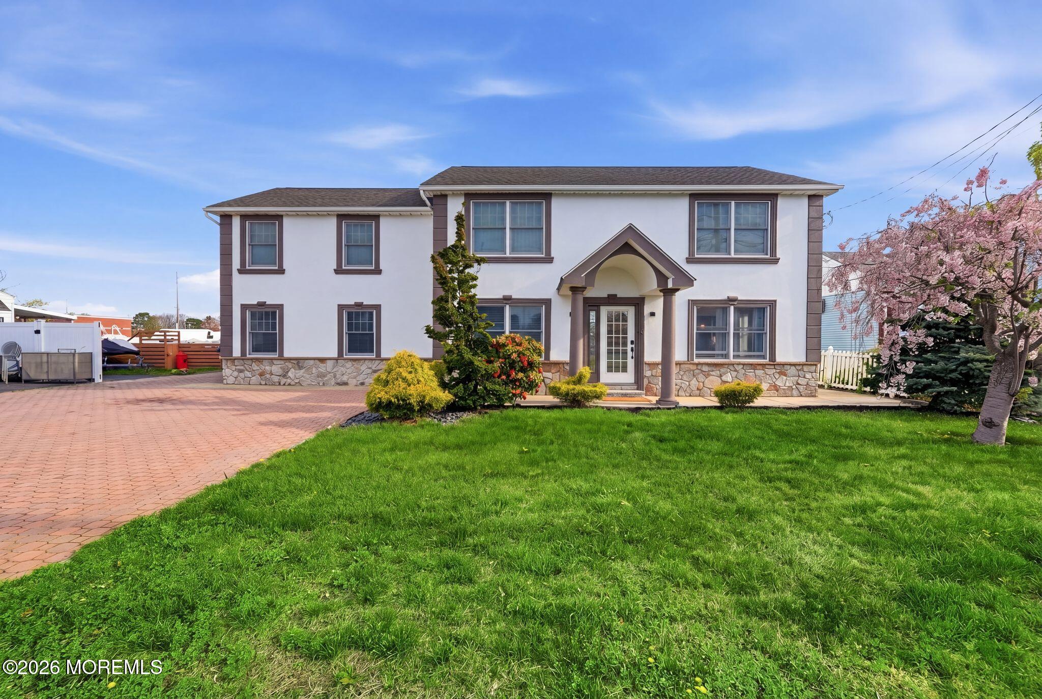 10 Minturn Road Toms River NJ 08753