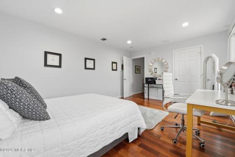 10 Minturn Road Toms River NJ 08753