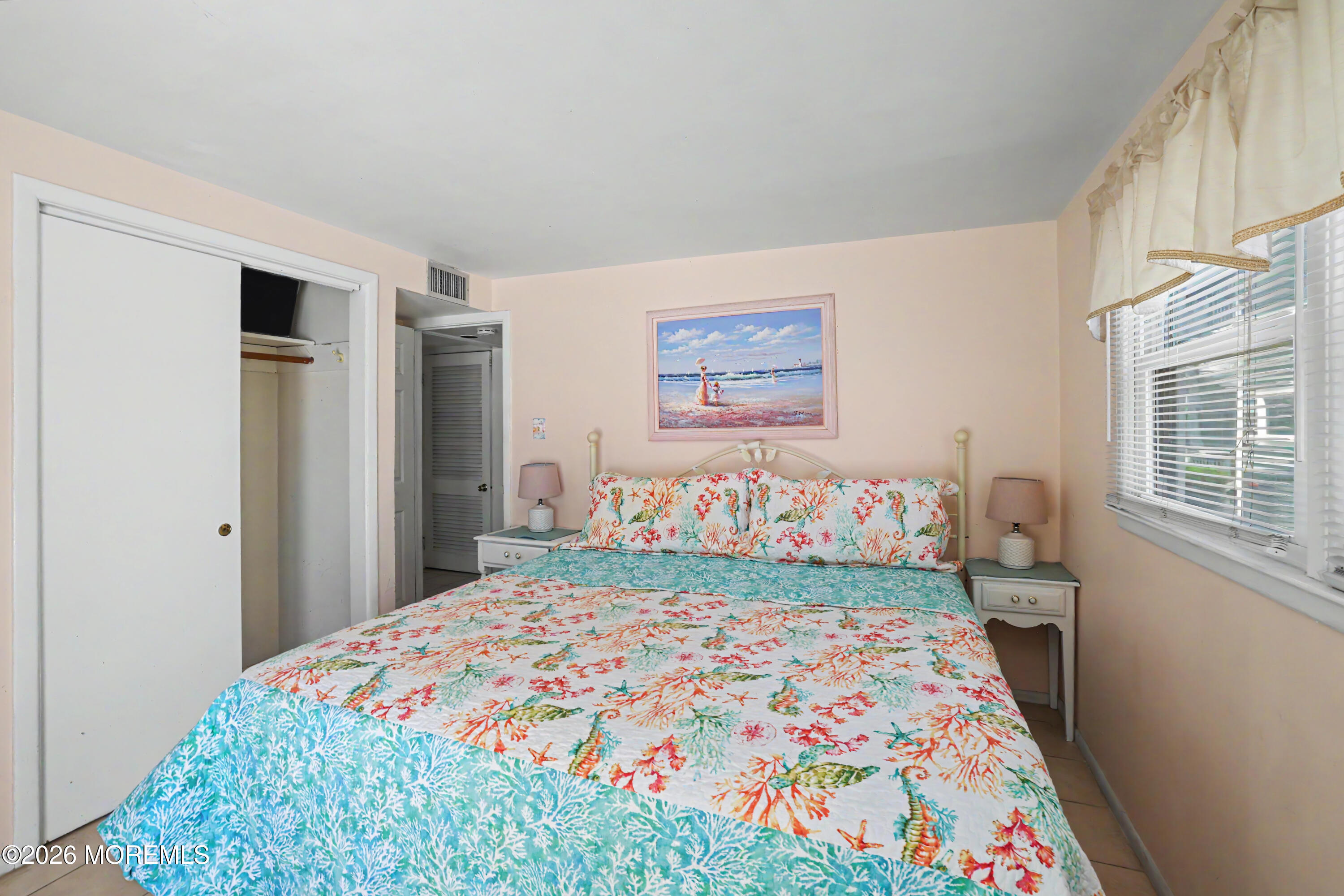 2105 S Bay Avenue Beach Haven NJ 08008