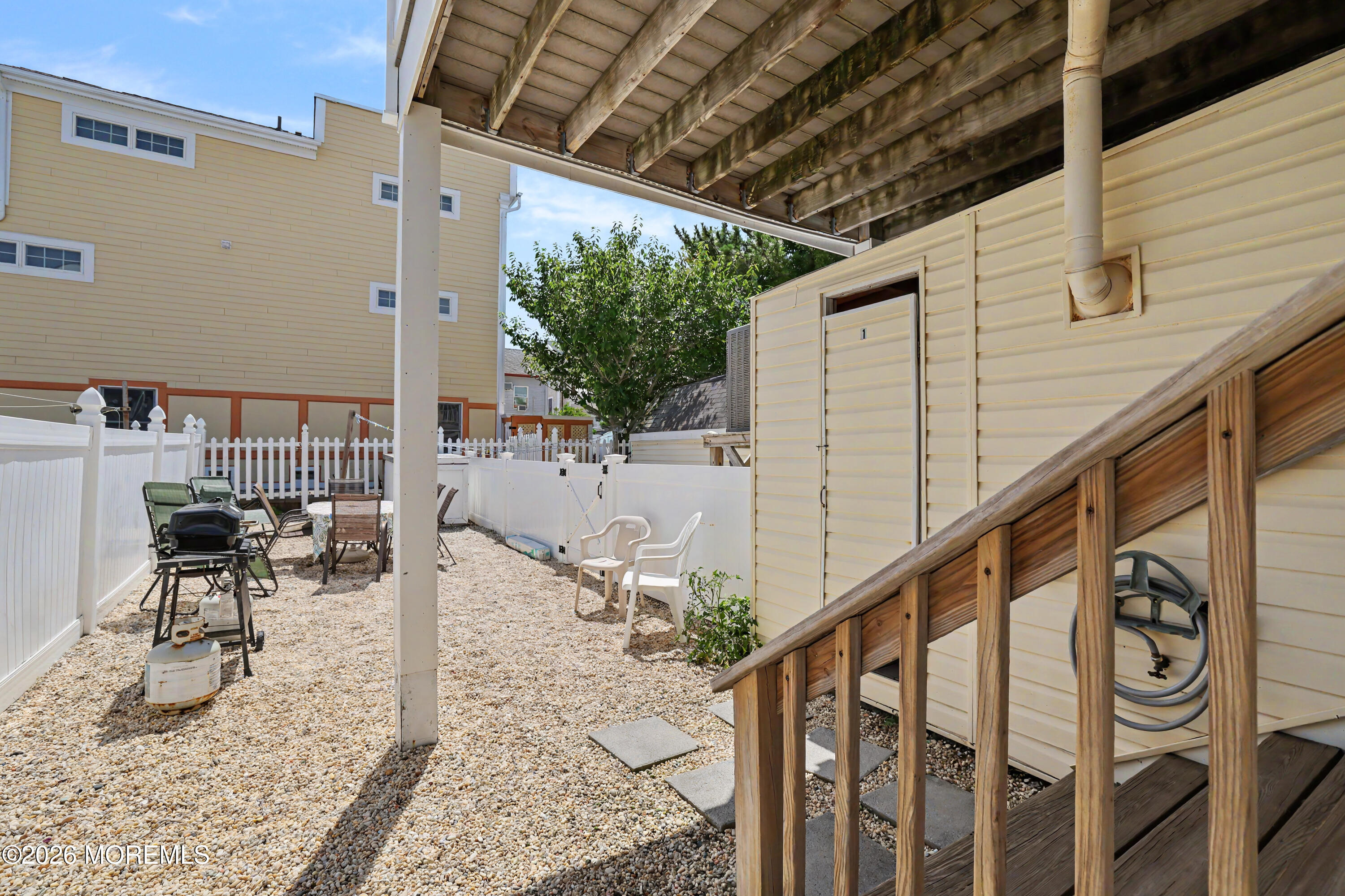 2105 S Bay Avenue Beach Haven NJ 08008