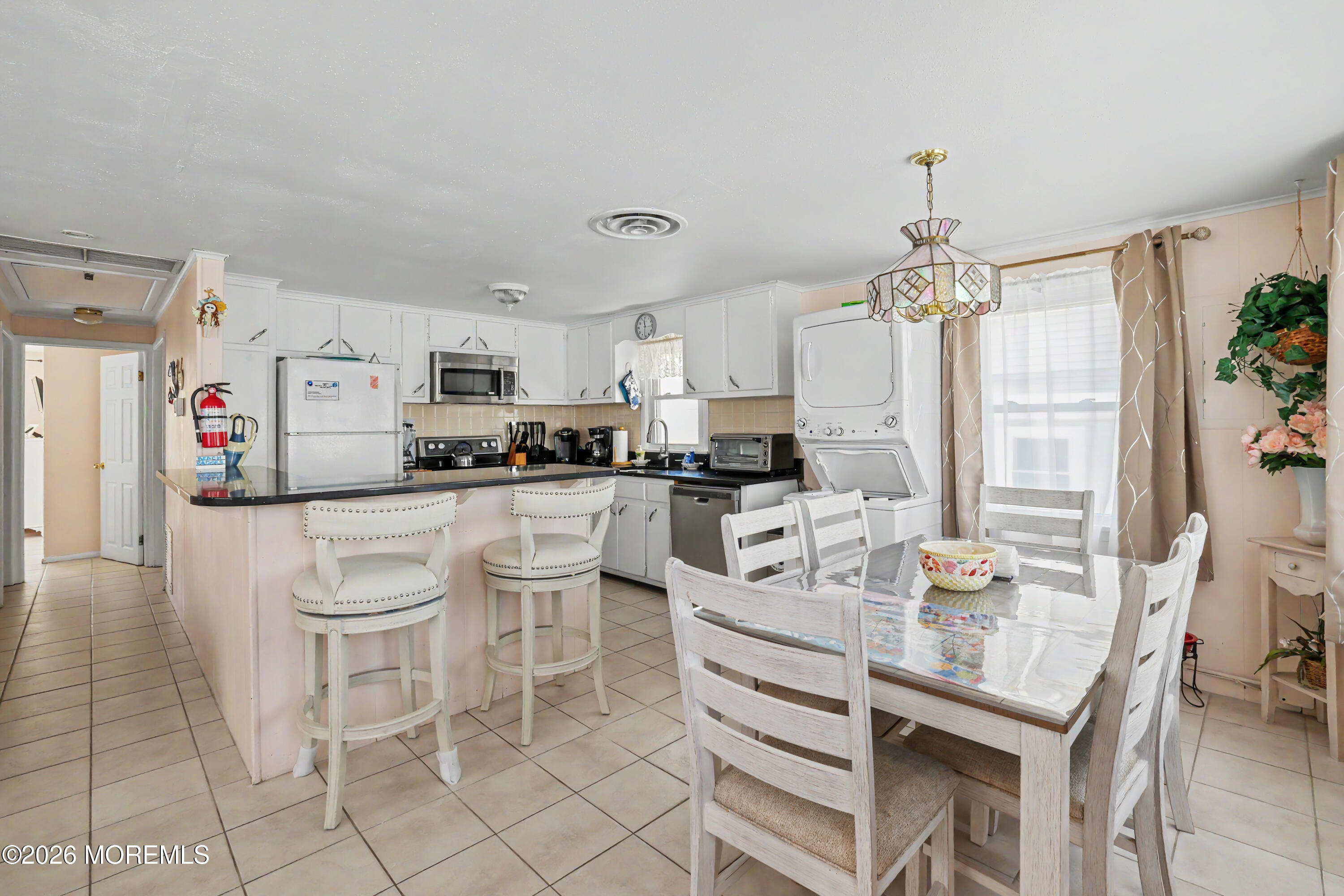 2105 S Bay Avenue Beach Haven NJ 08008