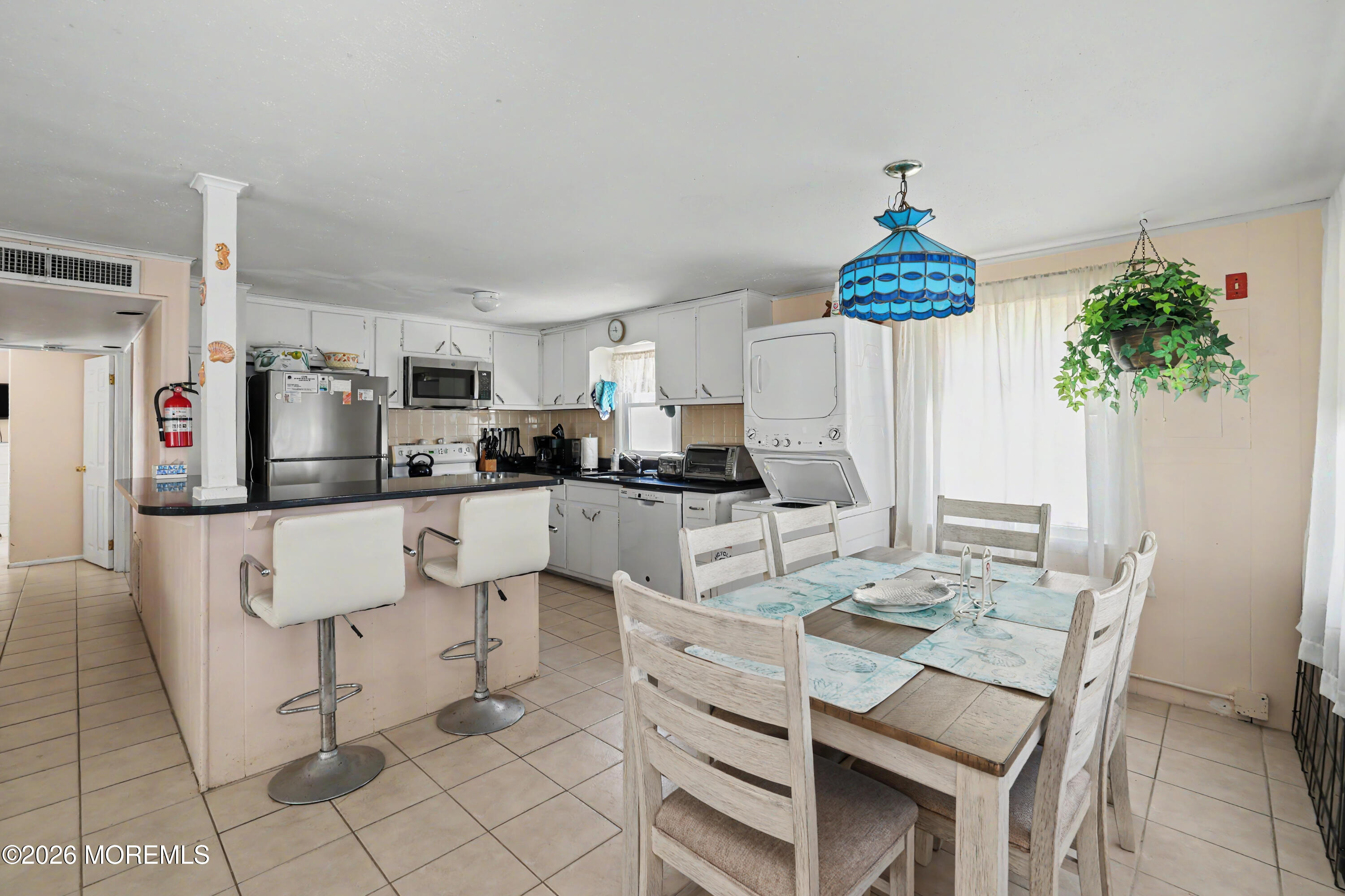 2105 S Bay Avenue Beach Haven NJ 08008