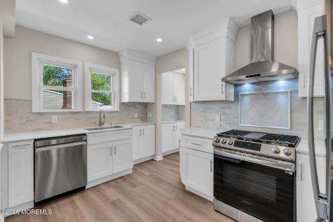 21 Market Street Edison NJ 08817