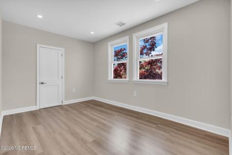 21 Market Street Edison NJ 08817