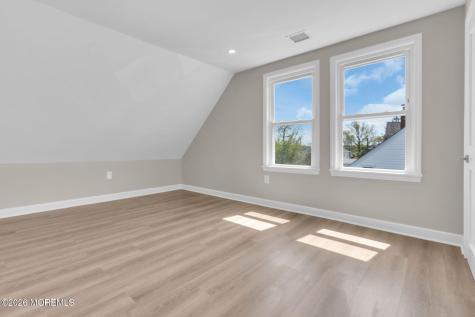 21 Market Street Edison NJ 08817
