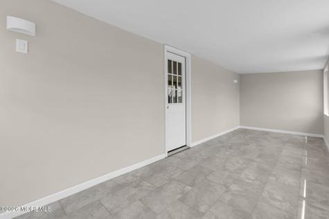 21 Market Street Edison NJ 08817