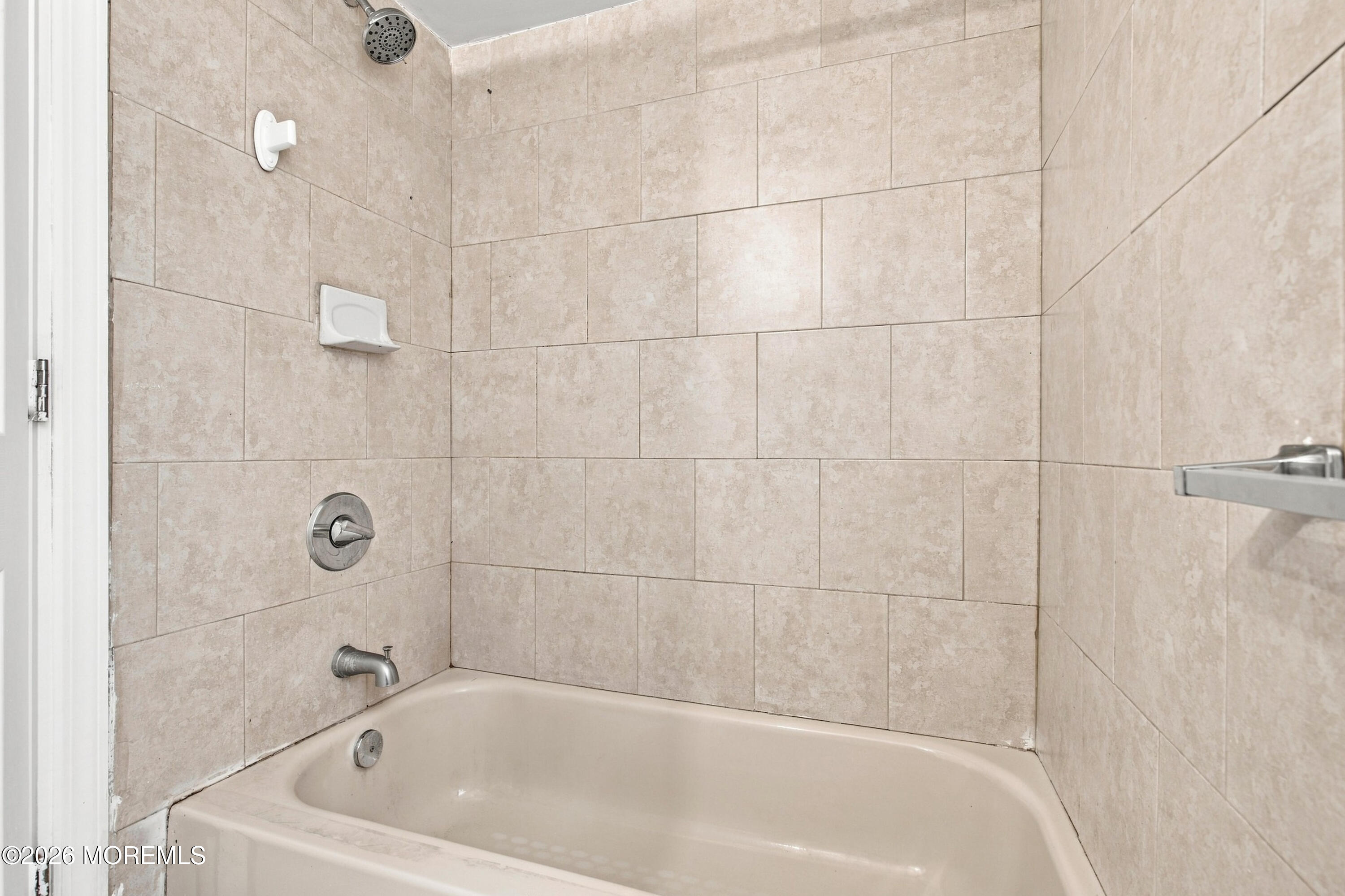 64 Fabyan Place Newark NJ 07108