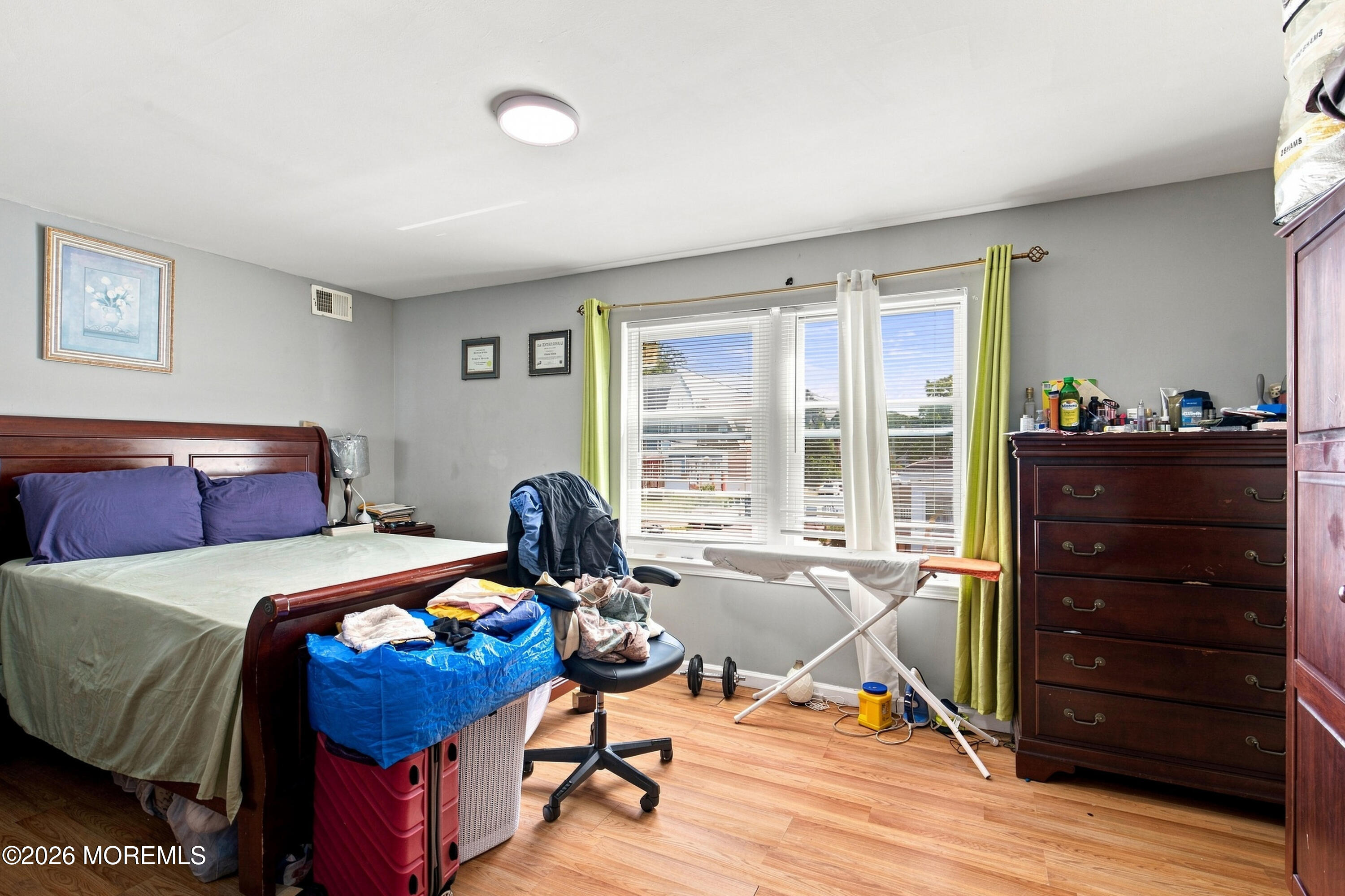 64 Fabyan Place Newark NJ 07108