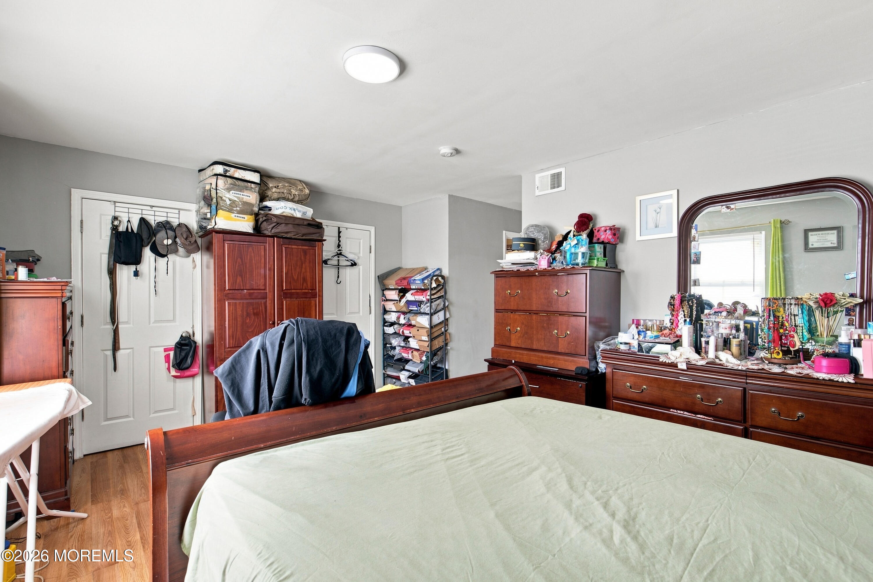 64 Fabyan Place Newark NJ 07108