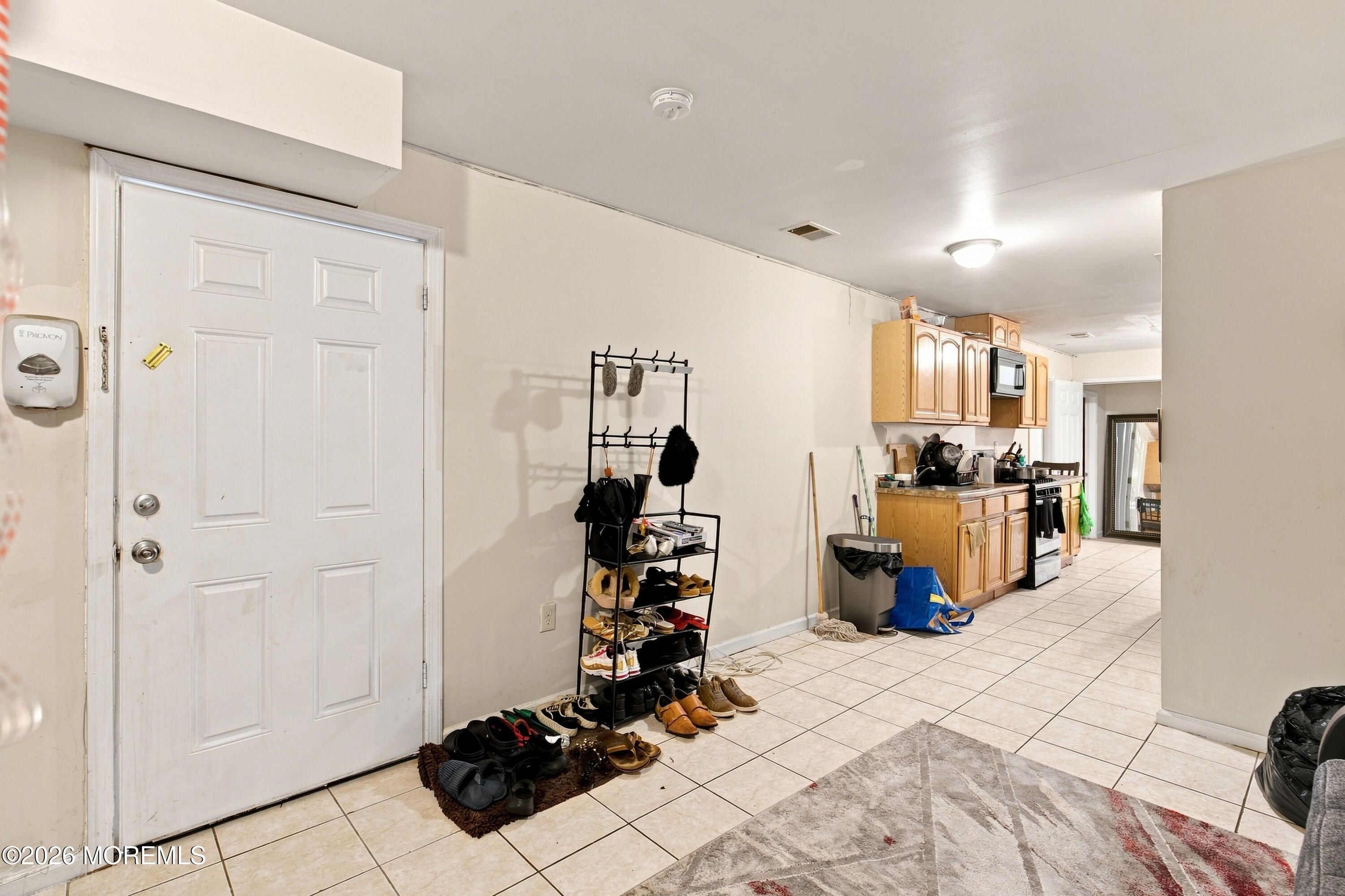 64 Fabyan Place Newark NJ 07108