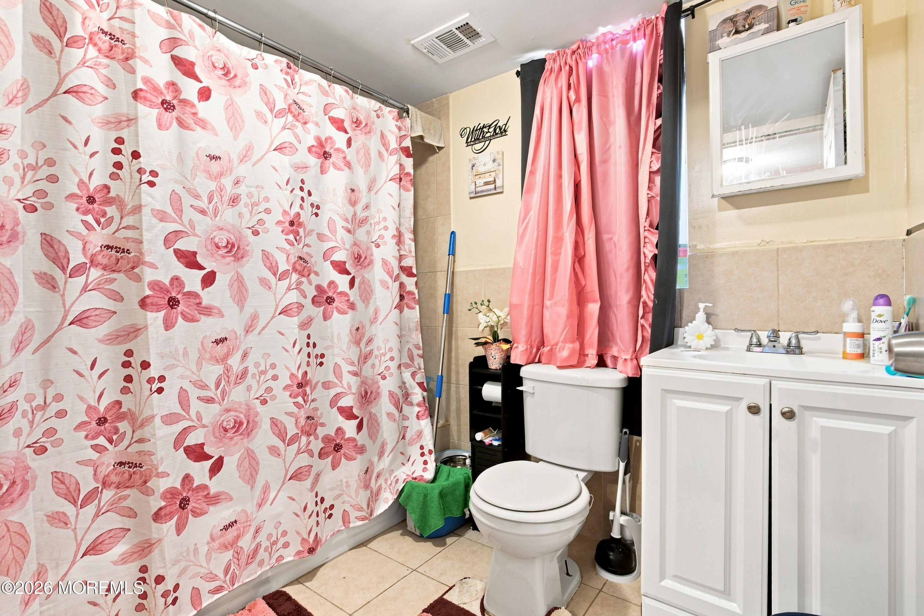 64 Fabyan Place Newark NJ 07108