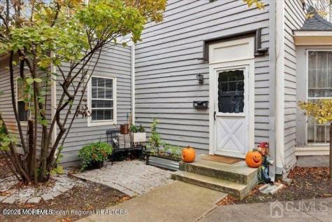 27 Spring Street Freehold NJ 07728