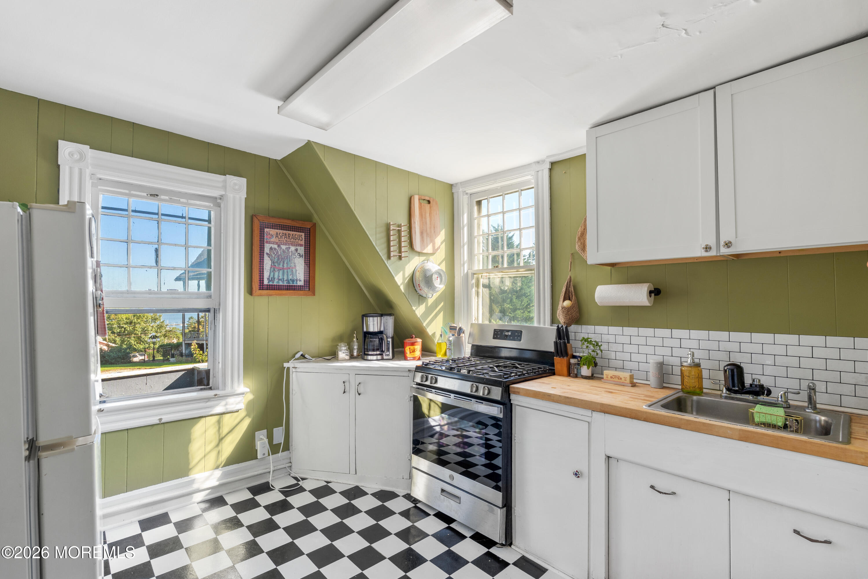 22 Prospect Avenue Atlantic Highlands NJ 07716