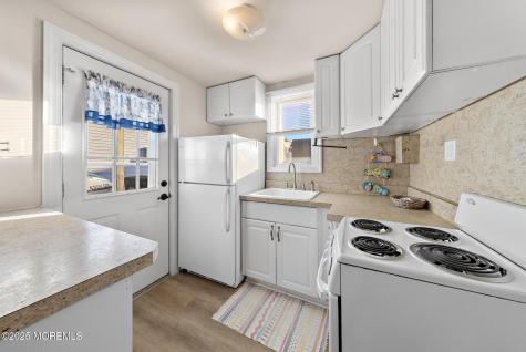 20 W 87th Street Long Beach Twp NJ 08008