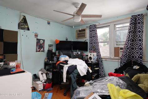 72 Terrace Street Bergenfield NJ 07621