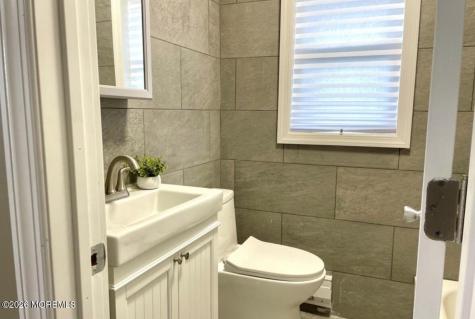 101 Seabreeze Way Keansburg NJ 07734