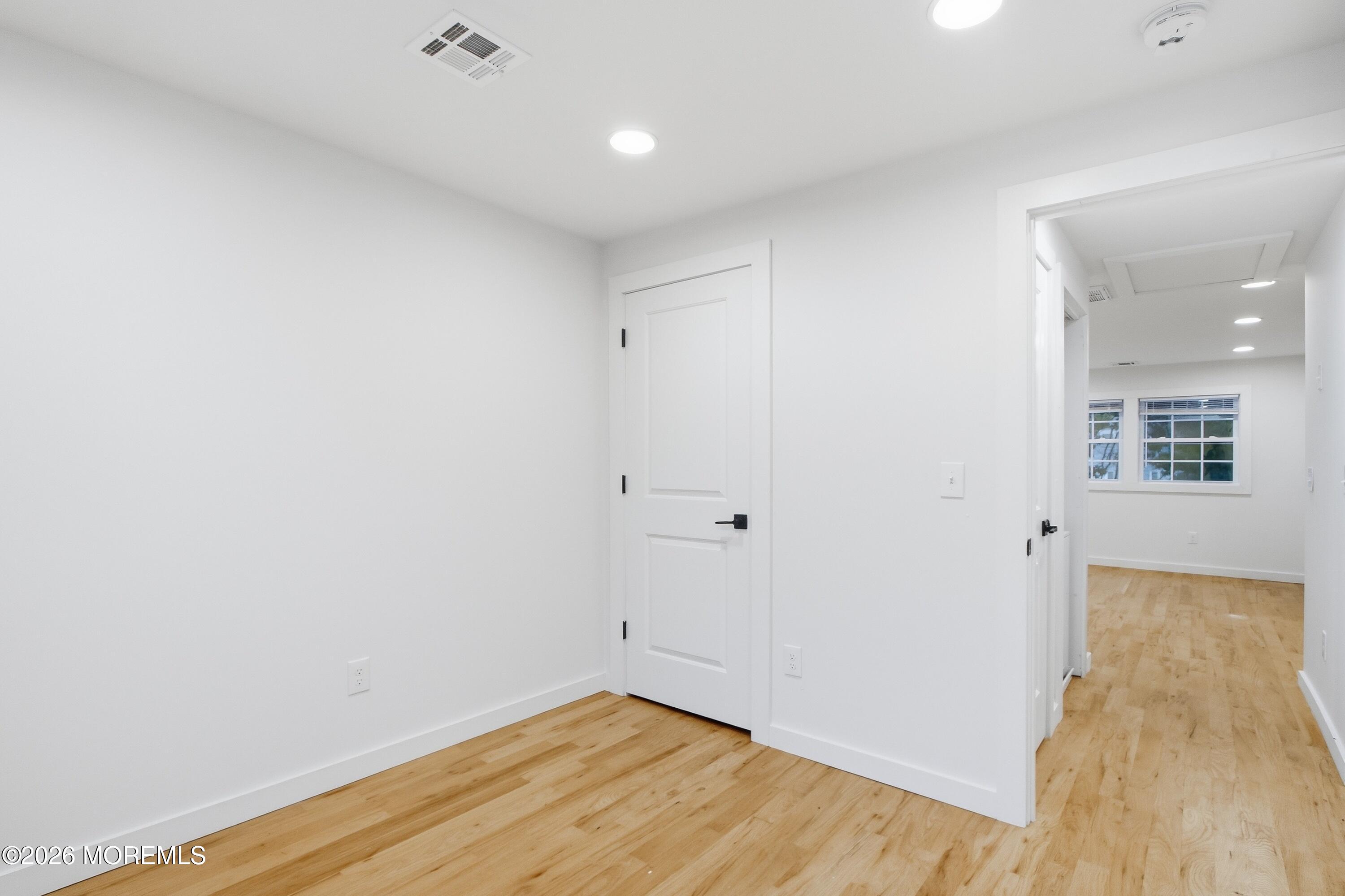 48 5th Street Fords NJ 08863