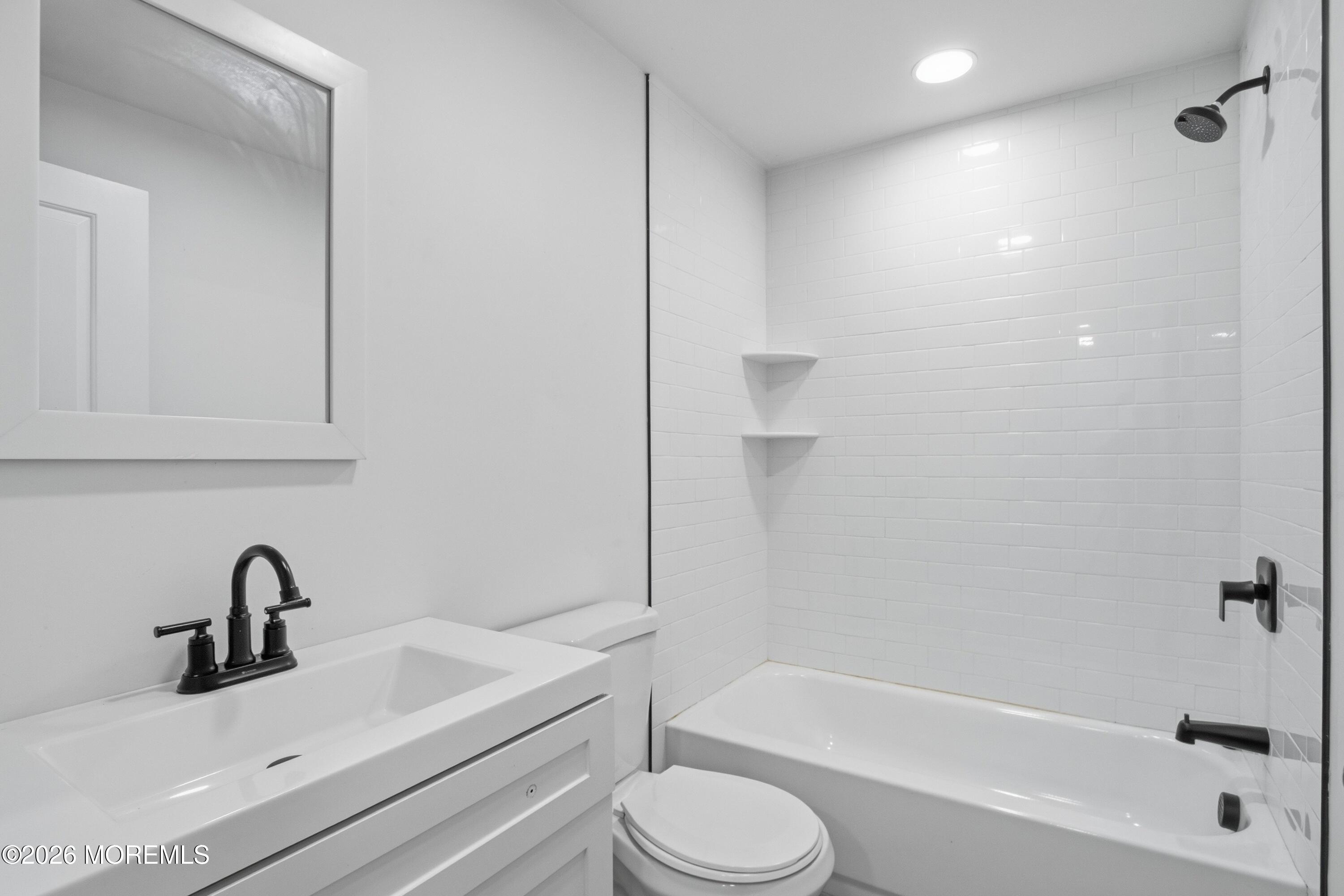 48 5th Street Fords NJ 08863