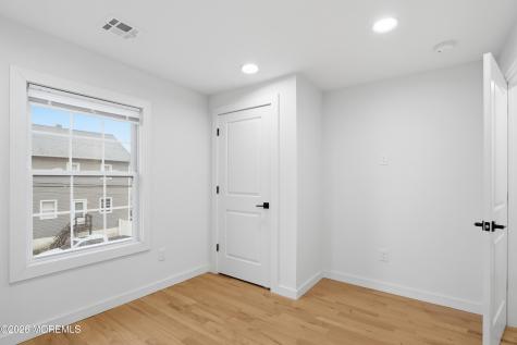 48 5th Street Fords NJ 08863