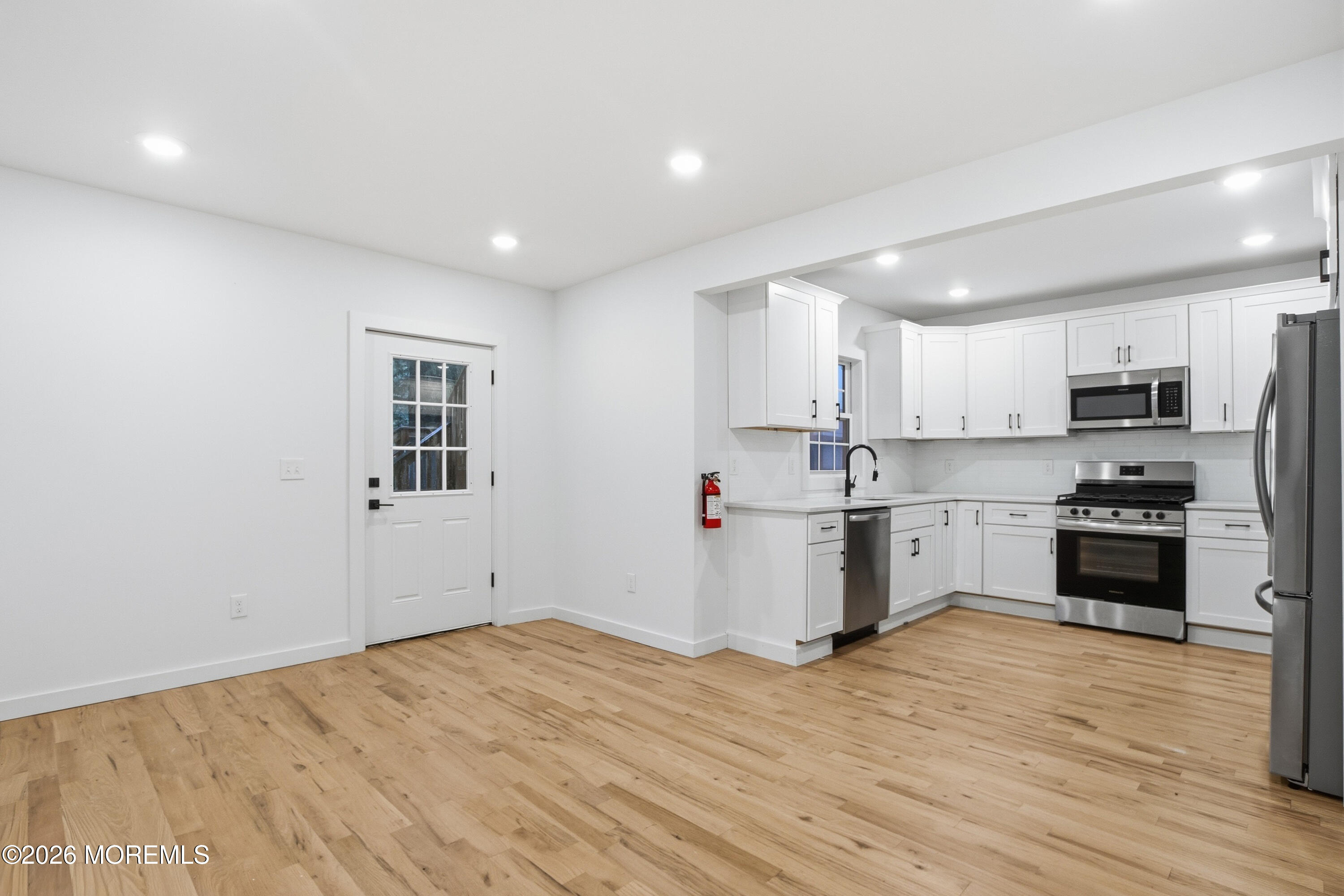 48 5th Street Fords NJ 08863