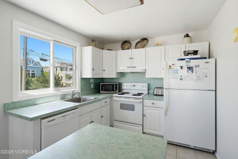 201 Jefferis Avenue Beach Haven NJ 08008