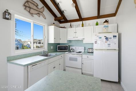 201 Jefferis Avenue Beach Haven NJ 08008
