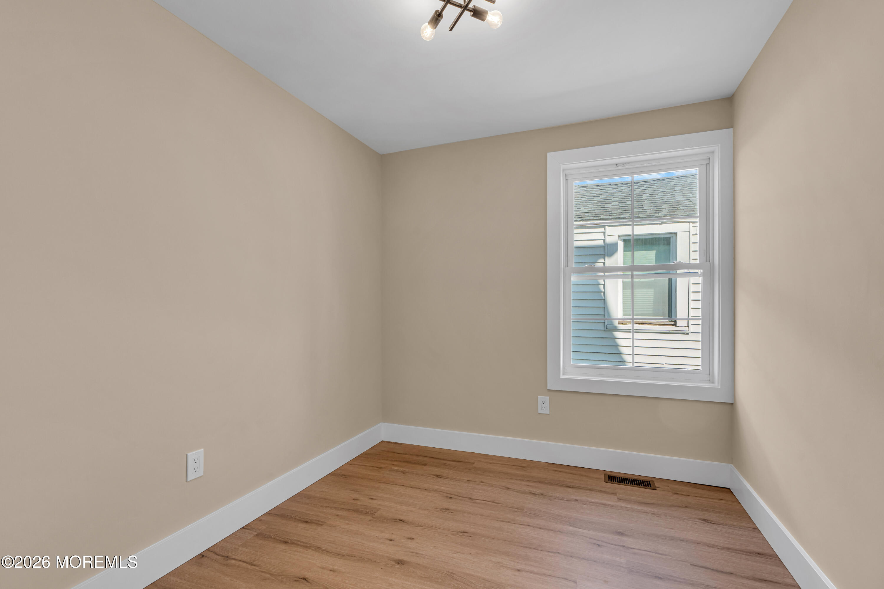 39 Seadrift Avenue Highlands NJ 07732