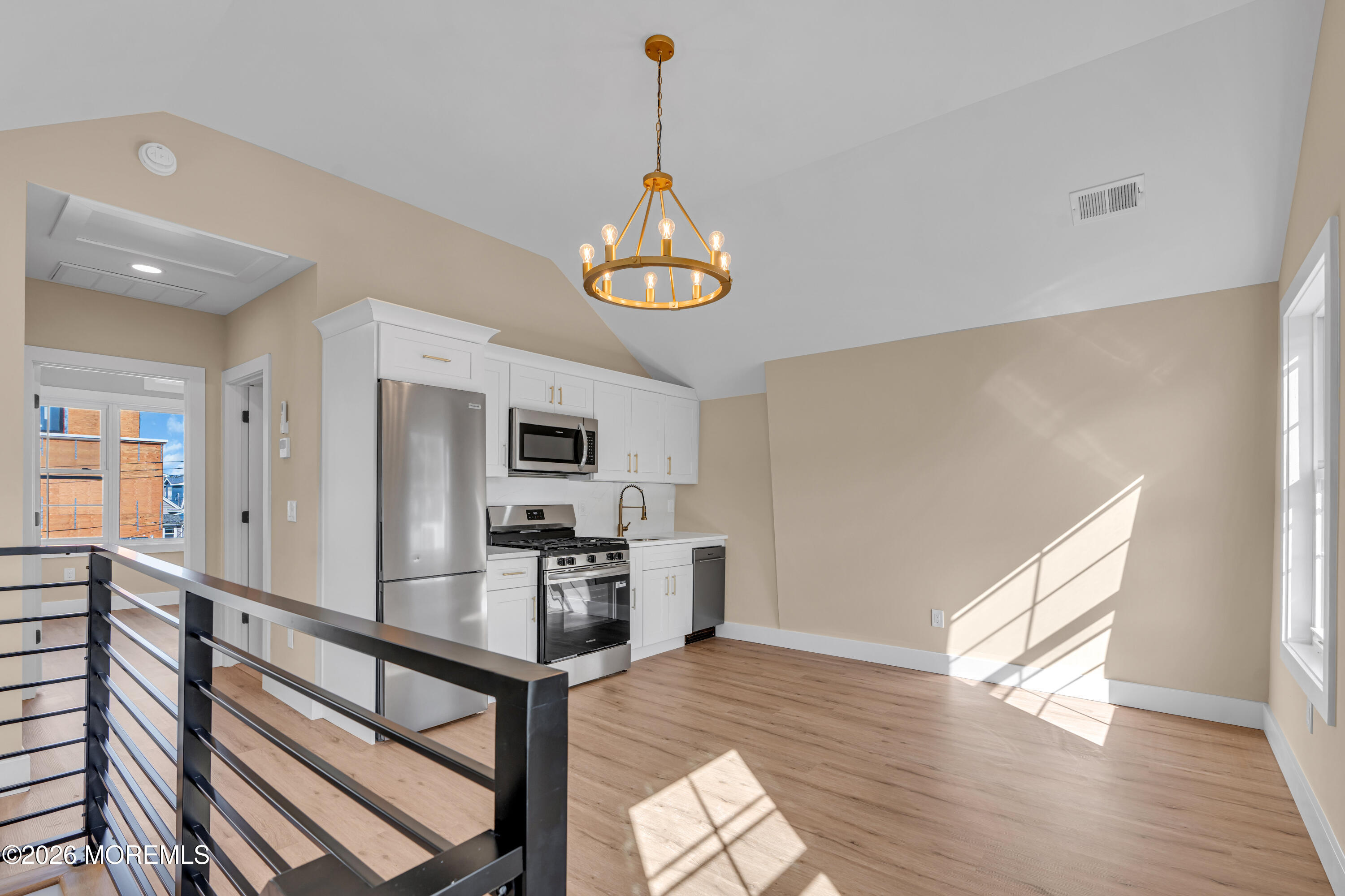 39 Seadrift Avenue Highlands NJ 07732