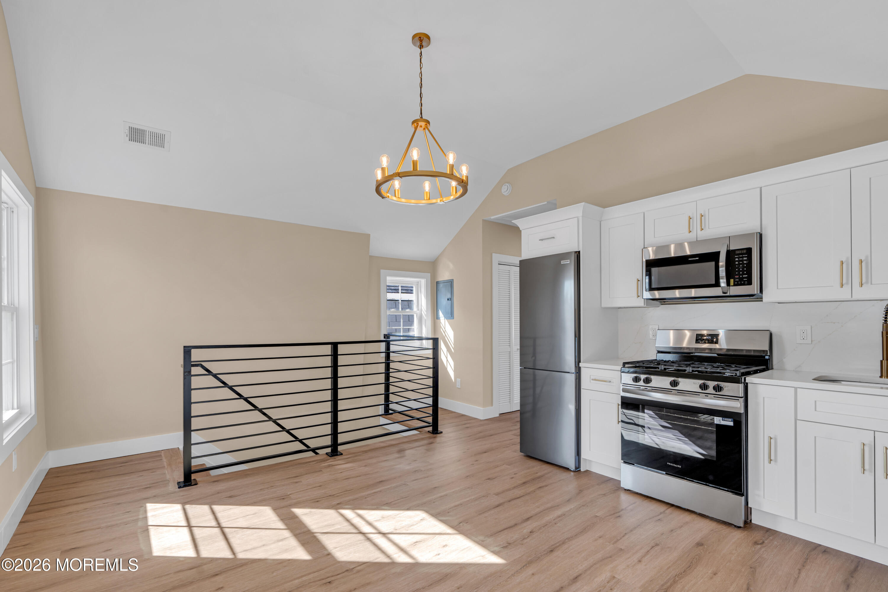 39 Seadrift Avenue Highlands NJ 07732