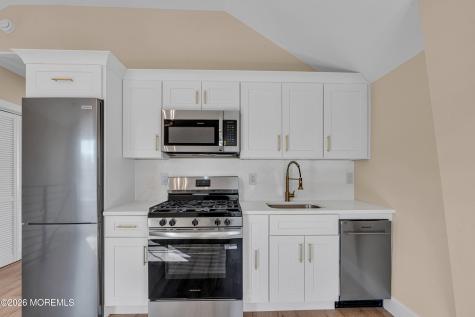 39 Seadrift Avenue Highlands NJ 07732