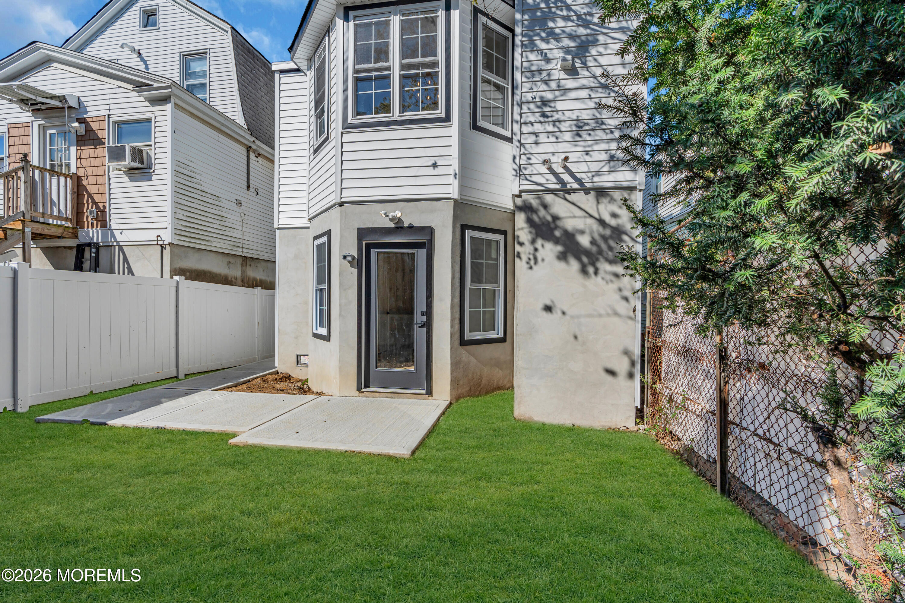 39 Seadrift Avenue Highlands NJ 07732