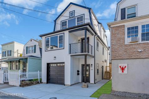 39 Seadrift Avenue Highlands NJ 07732