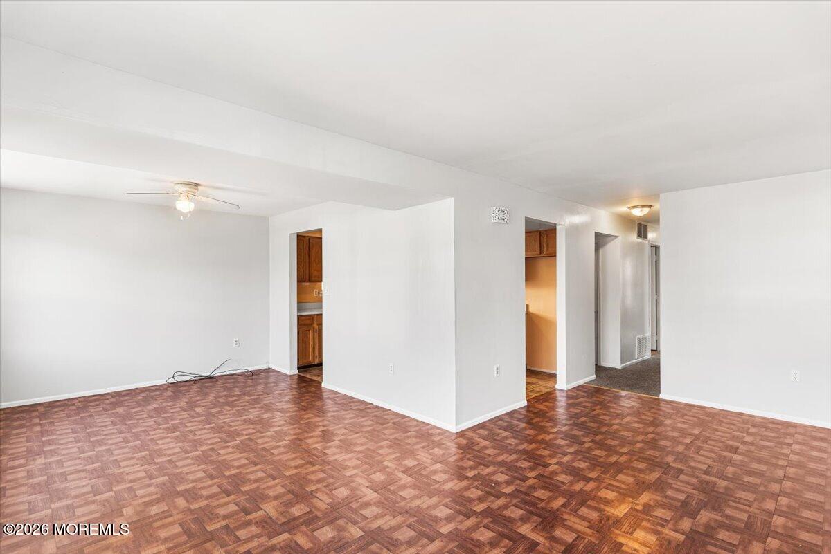 32 Mckinley Avenue Carteret NJ 07008