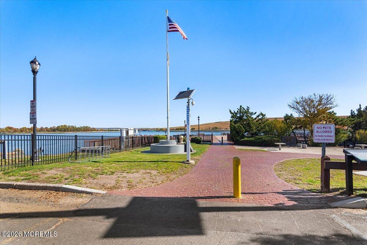 32 Mckinley Avenue Carteret NJ 07008