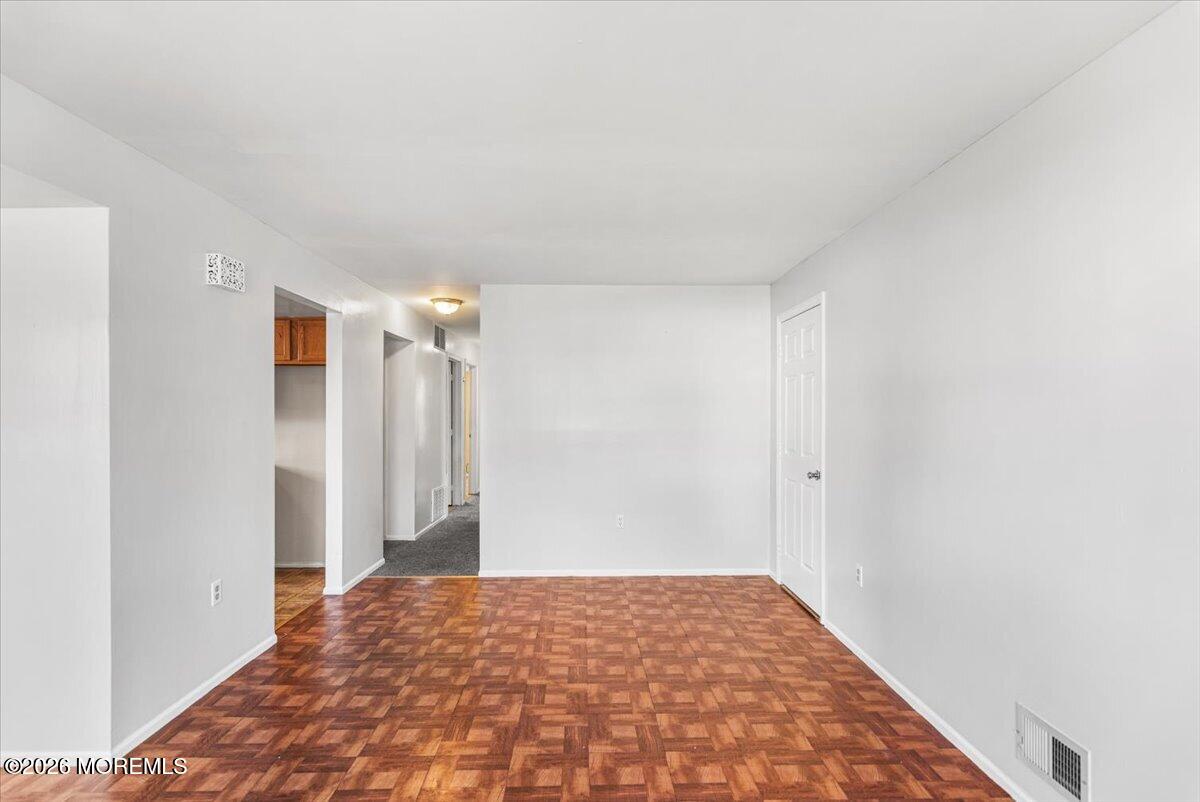 32 Mckinley Avenue Carteret NJ 07008