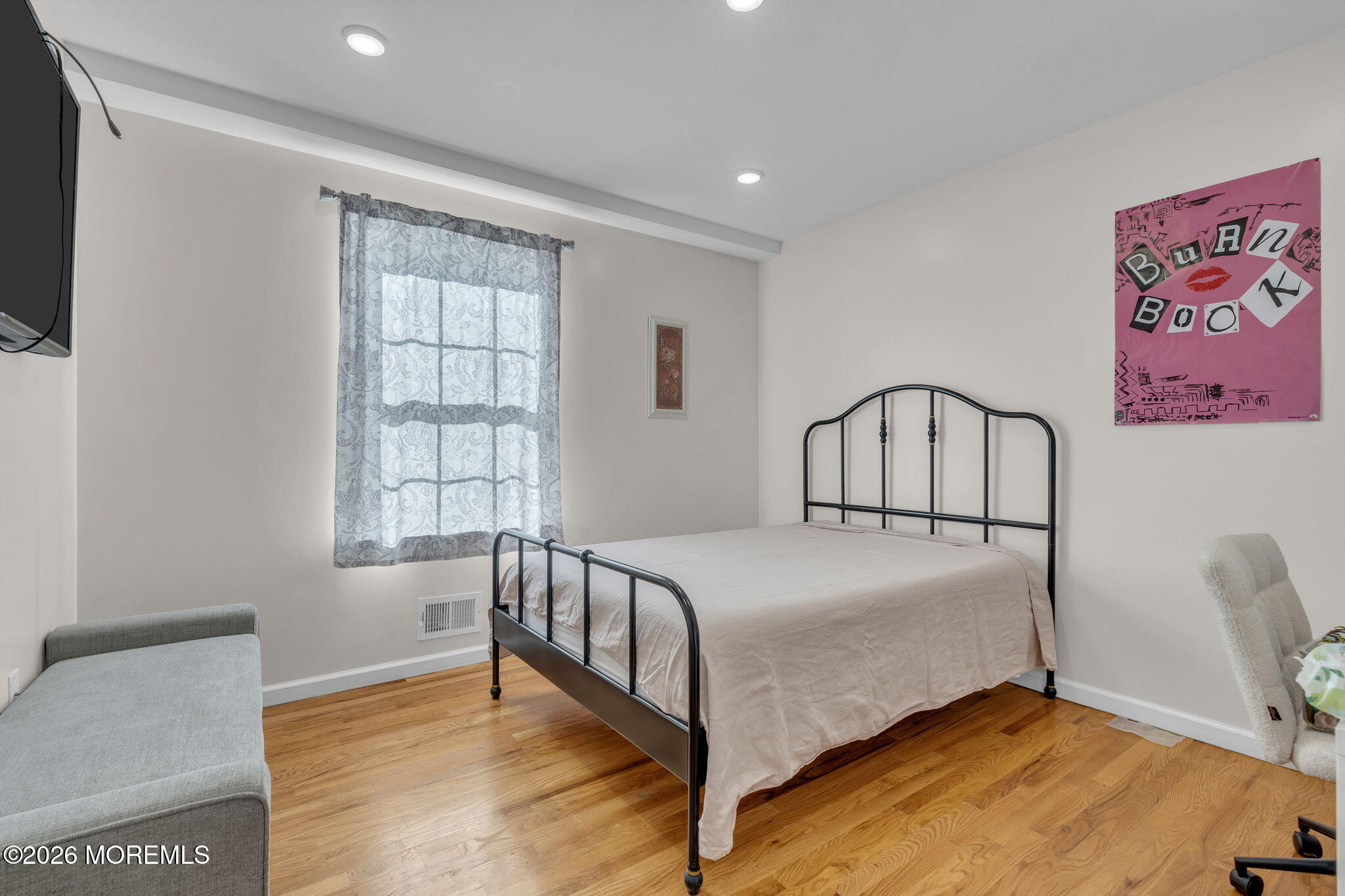 611 Hunterdon Street Newark NJ 07108