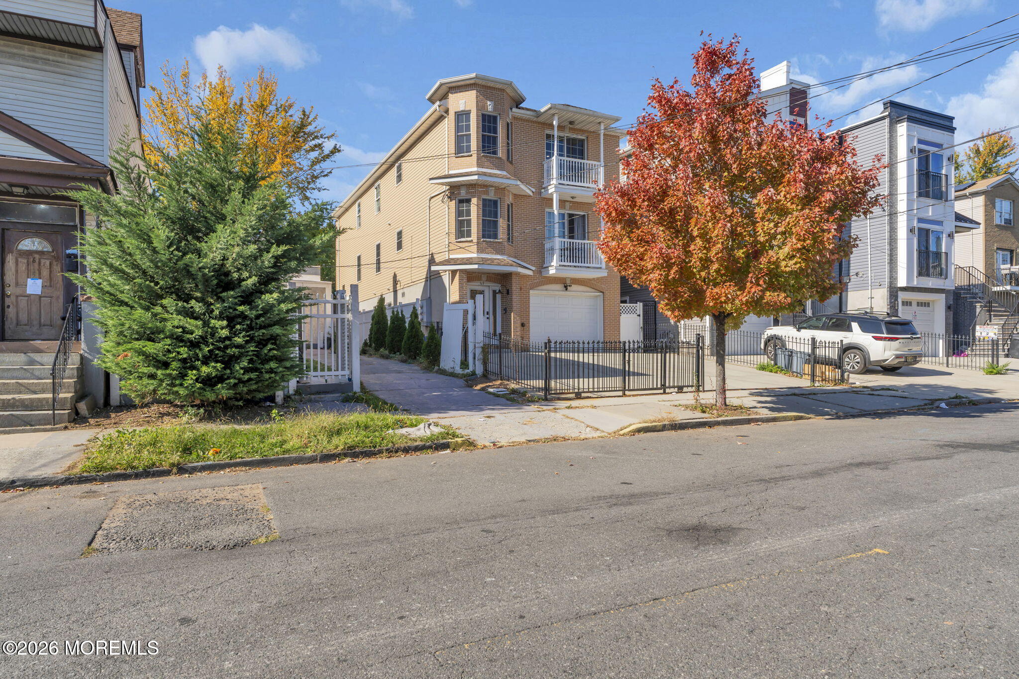 611 Hunterdon Street Newark NJ 07108