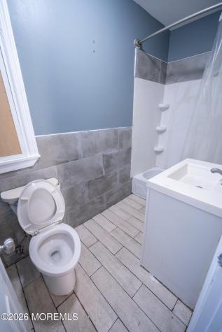71 Oak Street Keansburg NJ 07734