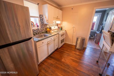 71 Oak Street Keansburg NJ 07734