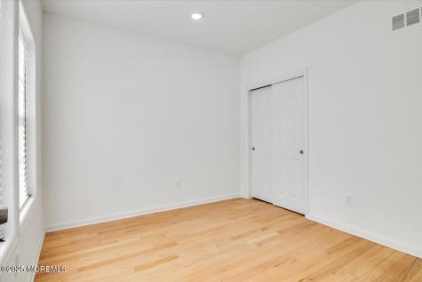 23 Carlton Street S Edison NJ 08837