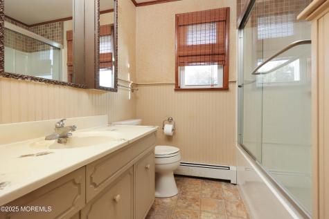 547 Brookside Drive Toms River NJ 08753