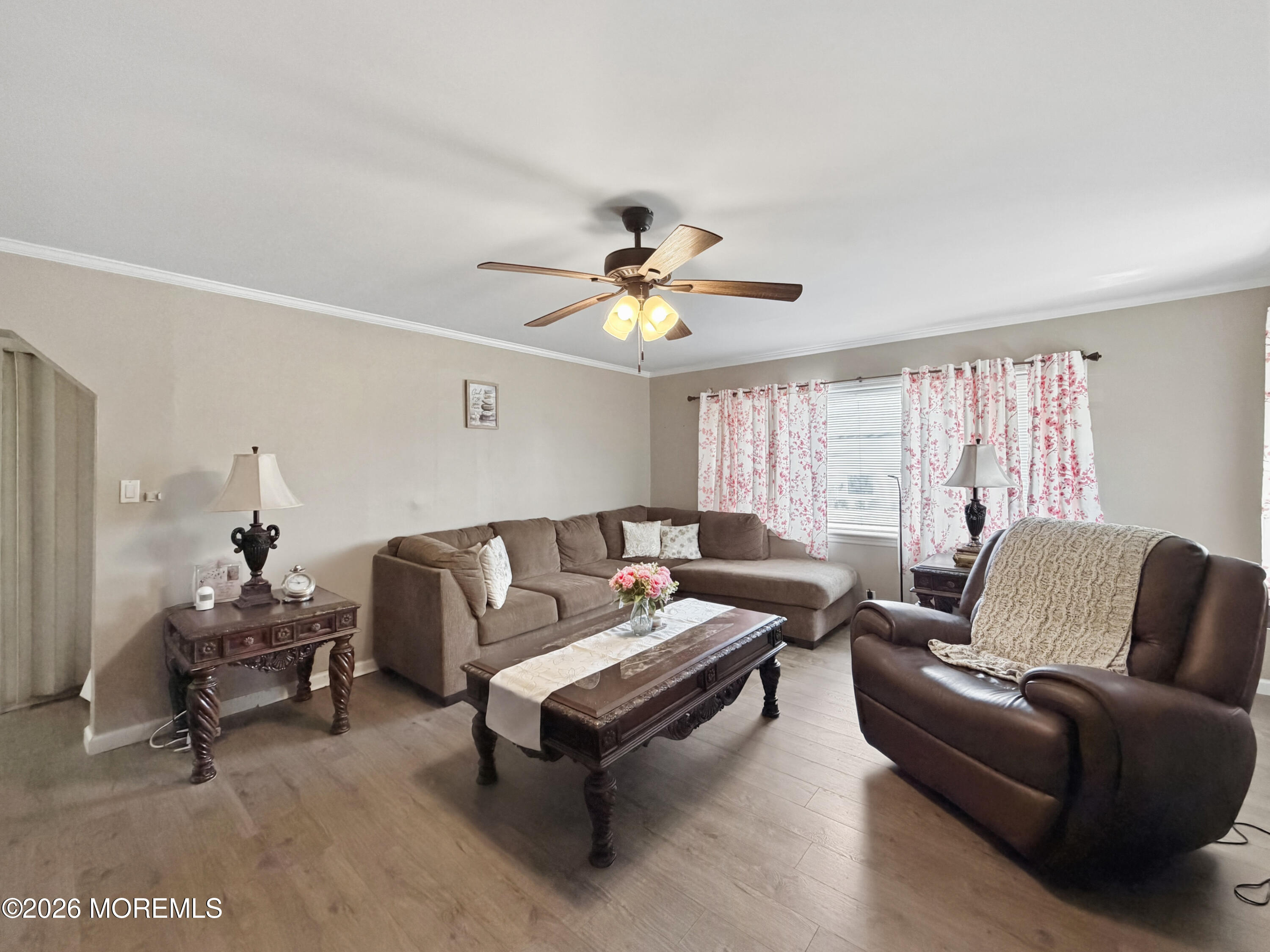 733 Schuyler Avenue Lyndhurst NJ 07071