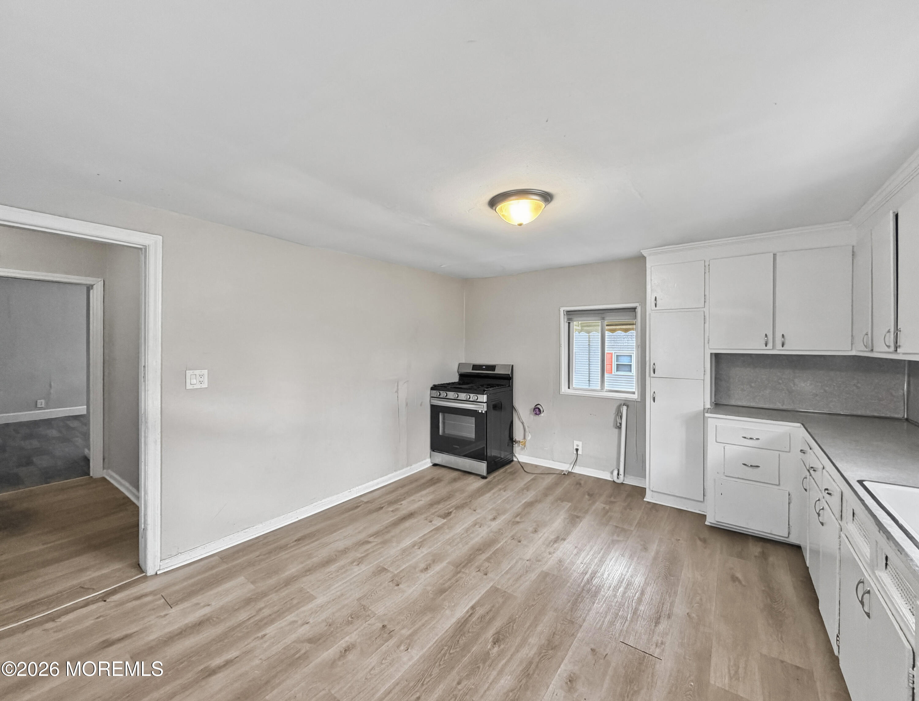 733 Schuyler Avenue Lyndhurst NJ 07071