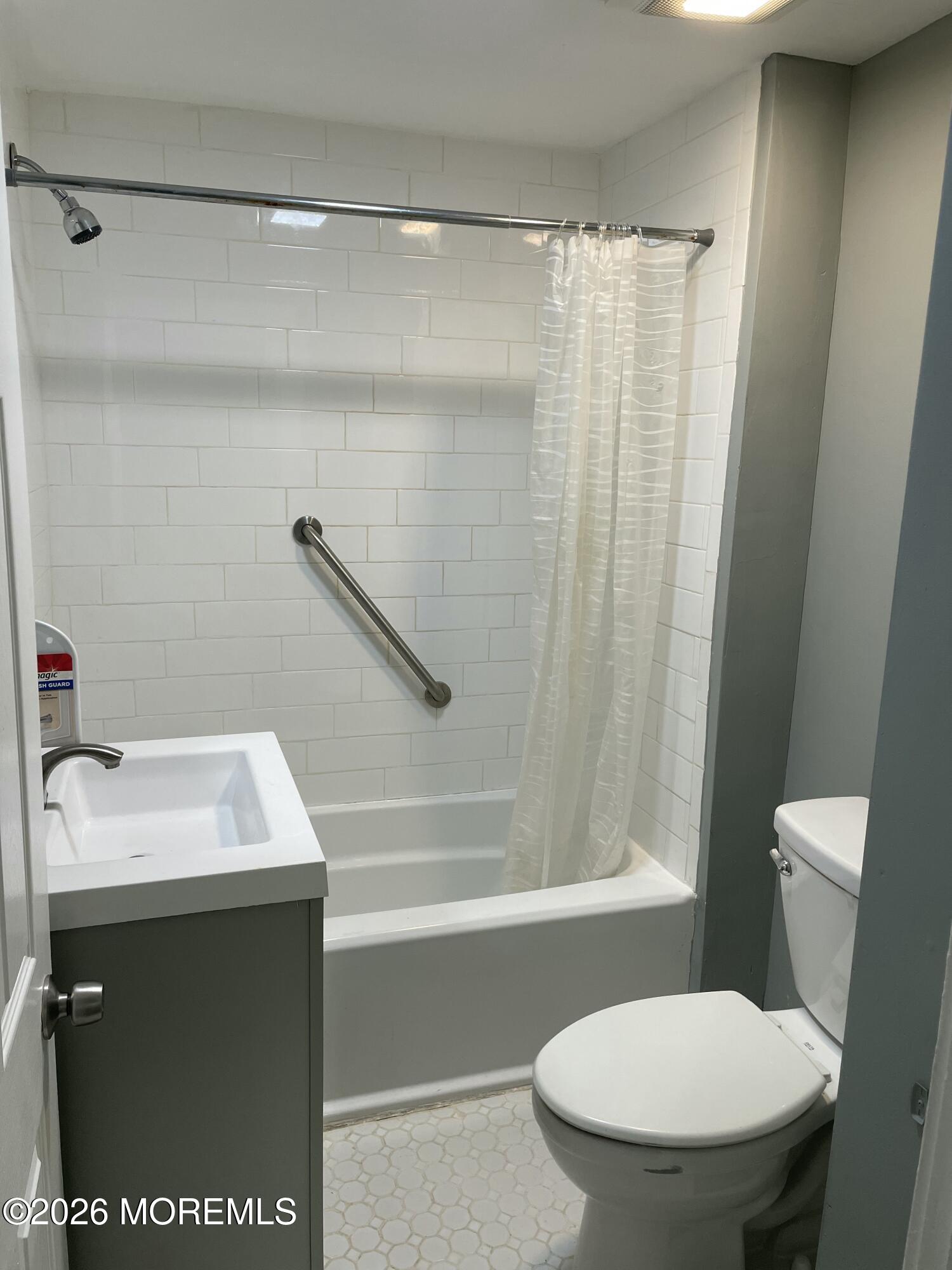 2402 Auburn Terrace Atlantic City NJ 08400