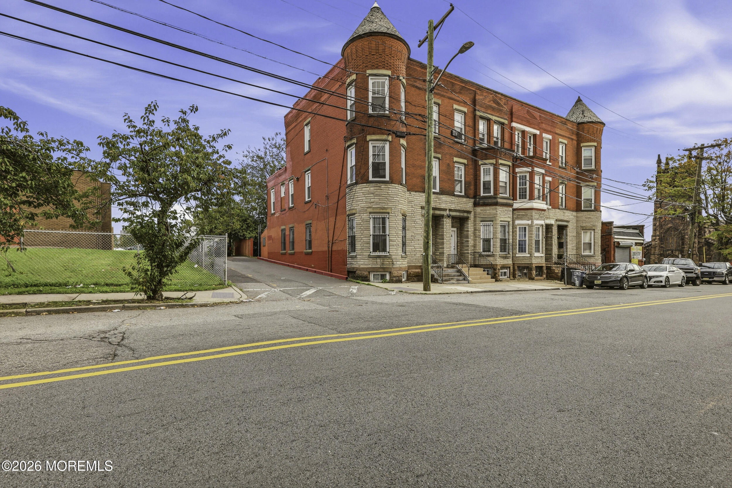 132 Court Street Newark NJ 07103